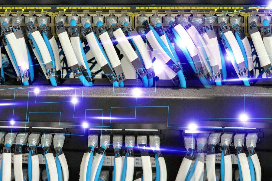 Jak działa technologia led w przemyśle i jakie ma zastosowanie