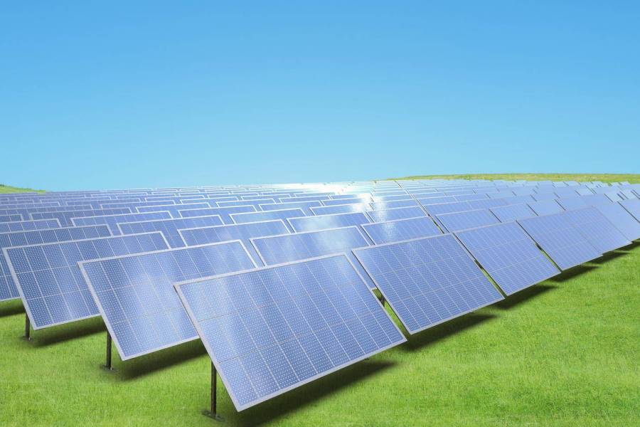 Jak sprzedać prąd z fotowoltaiki i zarobić na nadwyżkach energii?