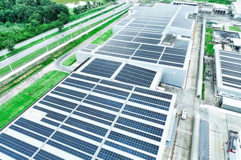 Jak zrobić magazyn energii do fotowoltaiki i zyskać większą niezależność?